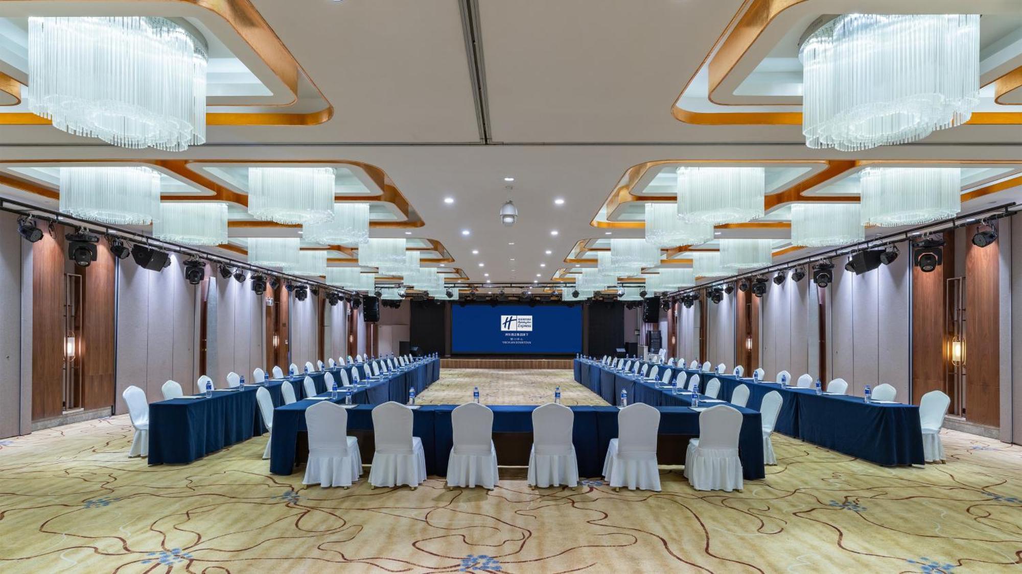 Holiday Inn Express Yinchuan Downtown By Ihg Экстерьер фото